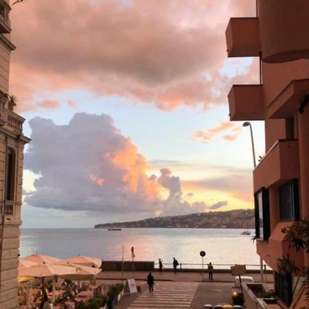 Naples Luxury Suites B&B Bagian luar foto