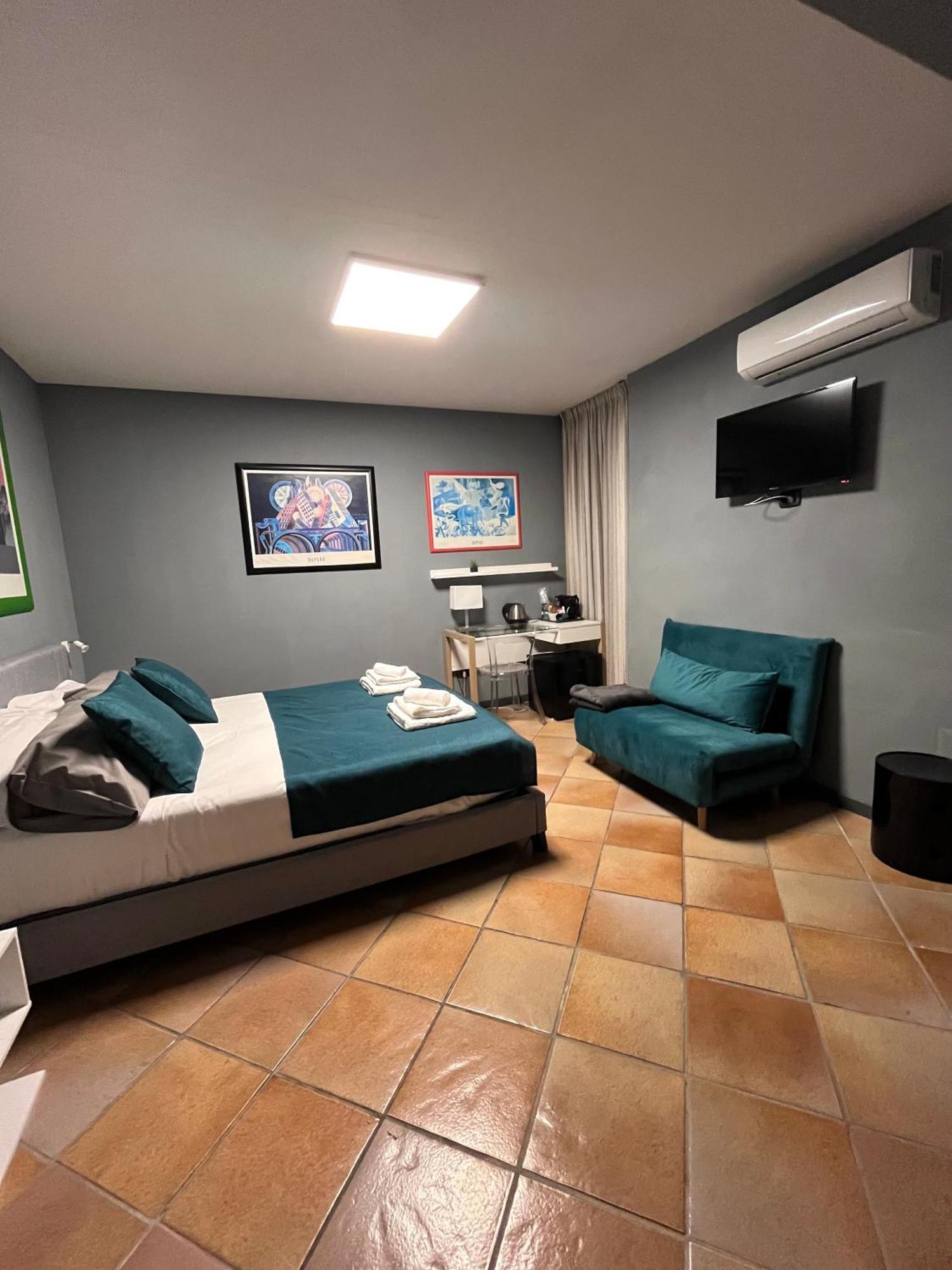 Naples Luxury Suites B&B Bagian luar foto